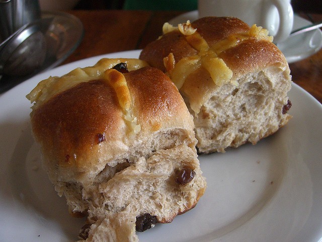 hot cross buns