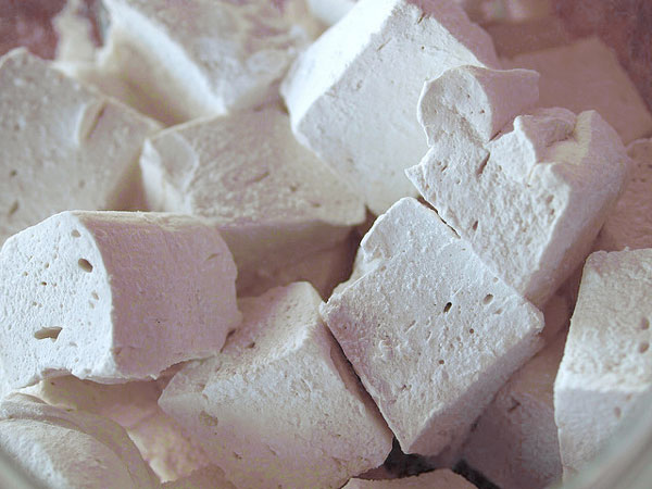 marshmallows-pink-600