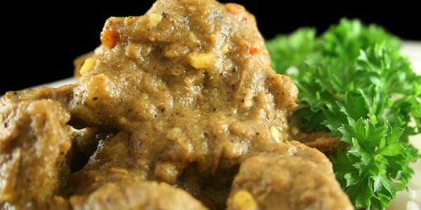 Slow cooker pork vindaloo (goat, beef, lamb, or chicken) can be substituted | NourishingJoy.com