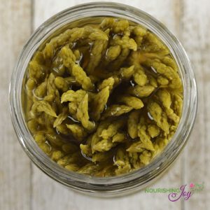 Crisp & Crunchy Traditionally Pickled Asparagus - lacto-fermented! | NourishingJoy.com