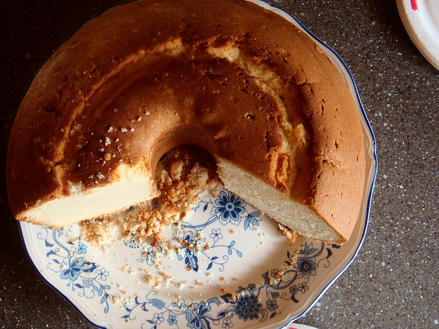 Pissota: An Old-World Olive Oil Cake