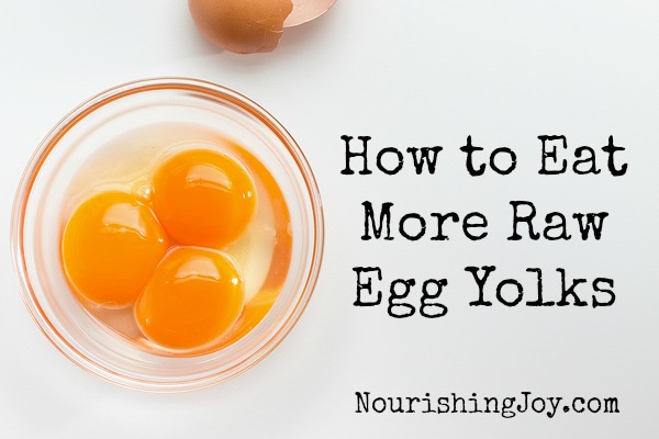 how-to-eat-more-raw-egg-yolks