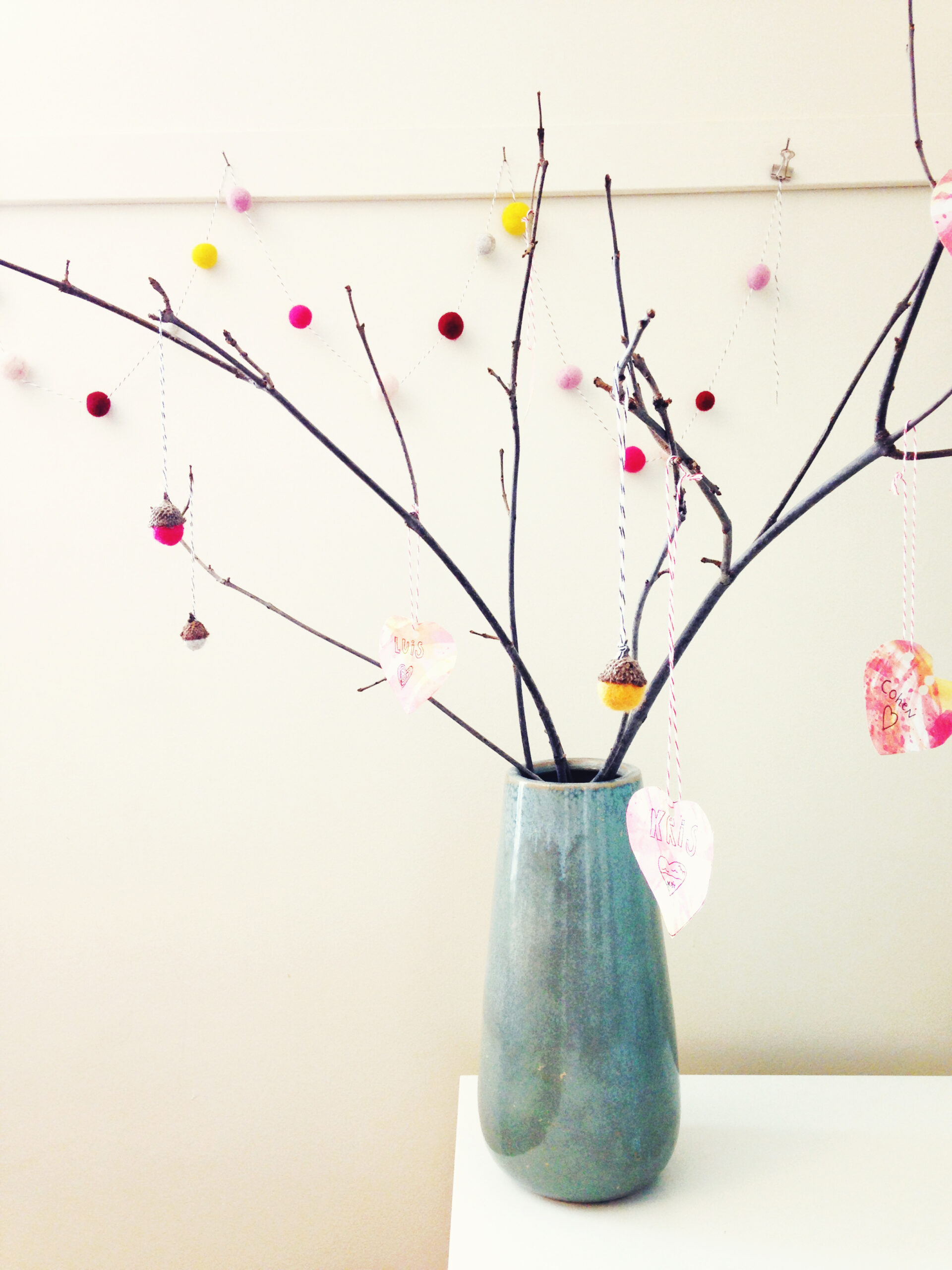 Valentine Heart Strings Tree - an simple, thoughtful activity to do with your kiddos for Valentine's Day!