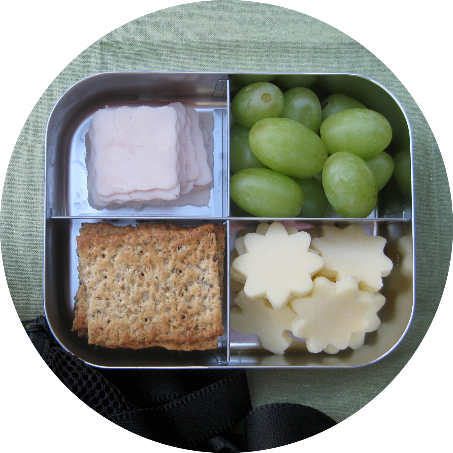 Healthy homemade lunchables make lunch packing SIMPLE, whether you or your child is doing the packing! There's also a TON of printable info in this post to help your kids be able to pack their own healthy lunch, including a handy-dandy printable. (I hang mine on the inside of the lunch supplies cupboard.) :)