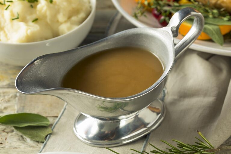 How to Make Gravy from Scratch (Hint: It’s Simple!)